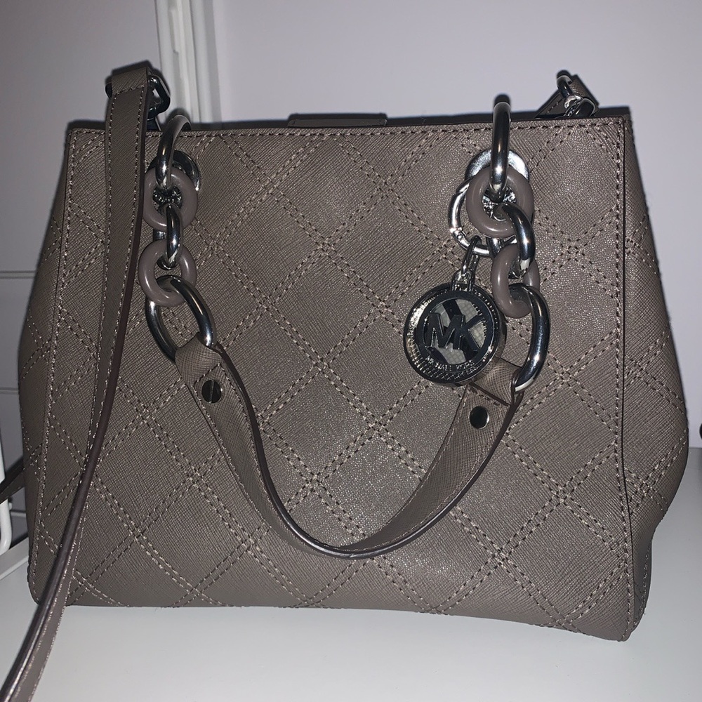 Michael Kors Purse - Picture 1 of 4
